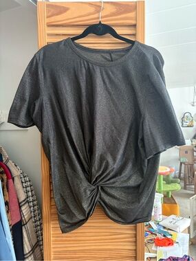 Lululemon Black Metallic Twist Front Short Sleeve Top Size 12
